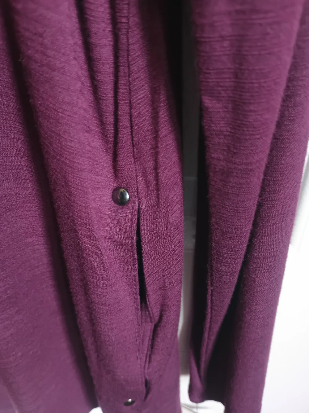 Dana Buchman Long Sleeve V-Neck Top